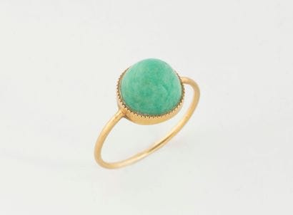Yellow gold (750) ring set with a turquoise...