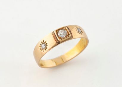 Yellow gold (750) ring set with old-cut and...