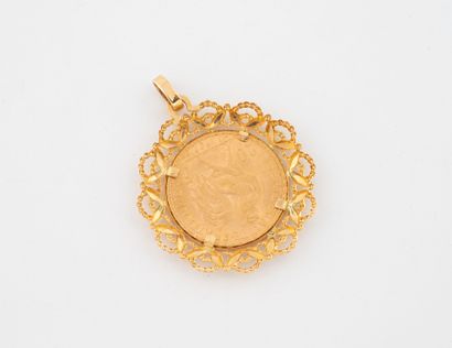 Yellow gold (750) pendant adorned with a...