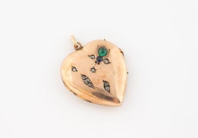 Heart-shaped pink gold (375) photograph or...
