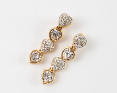 SWAROVSKY
Pair of earrings in gilded metal...