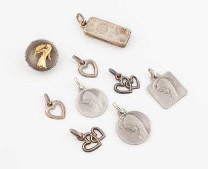 Lot in silver (min.800) and yellow gold (750)...