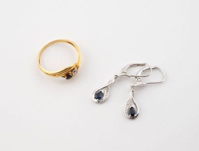 Lot in yellow and white gold (750) and (375)...