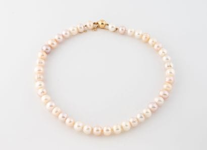 White and pink cultured pearl necklace. 
Yellow...