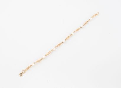 Yellow gold (750) bracelet with interlocking...