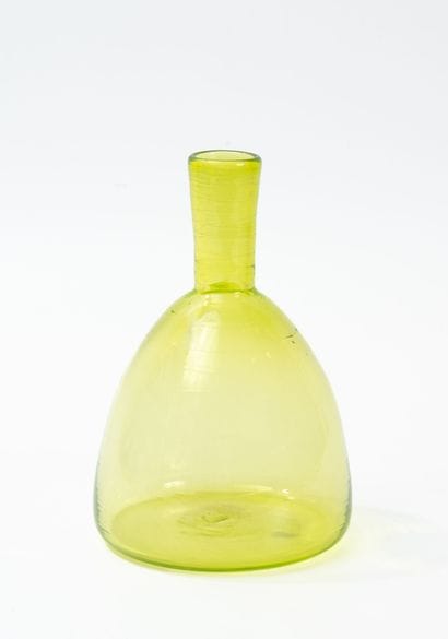 CHRISTIAN DIOR MAISON
Vase, circa 1975.
Green...