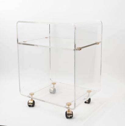 David LANGE
Sideboard with castors.
In plexiglass.
67...