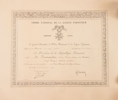 Ensemble de 7 diplômes et récompenses sur...