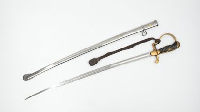 ALLEMAGNE, XXème siècle
Sabre d'officier.
Garde...