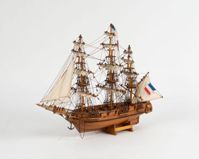 L'Astrolabe.
Corvette trois mâts de 14 canons...