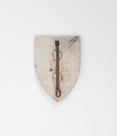 Trois insignes :
- un de Marine 1939 Torpilleur...