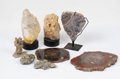 Gypsum, pyrites, obsidian, sulfur, quartz,...