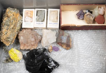 Gypsum, pyrites, obsidian, sulfur, quartz,...