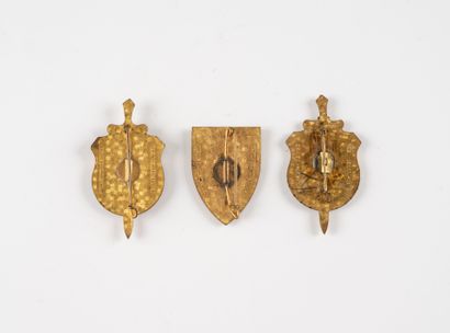 Trois insignes : Commando n° 3, n°14 et n°...