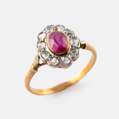 Yellow gold (750) and platinum (850) daisy...
