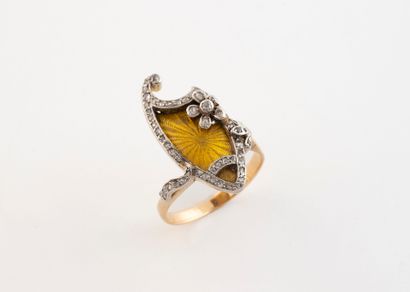 Yellow gold (750) and platinum (850) half-oval...