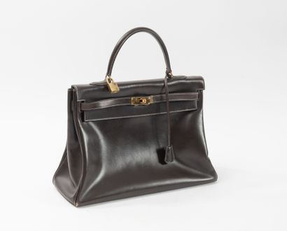 HERMES Paris
Sac Kelly retourné 35 cm en...