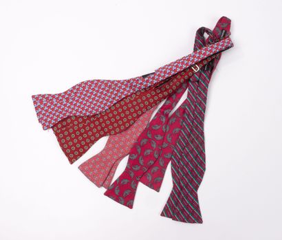 HERMES & Miscellaneous
Set of 5 bow ties...