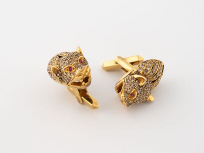 Pair of yellow (585) panther-head cufflinks...