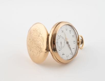 Pocket watch in yellow gold (750). 
Hand-wound...