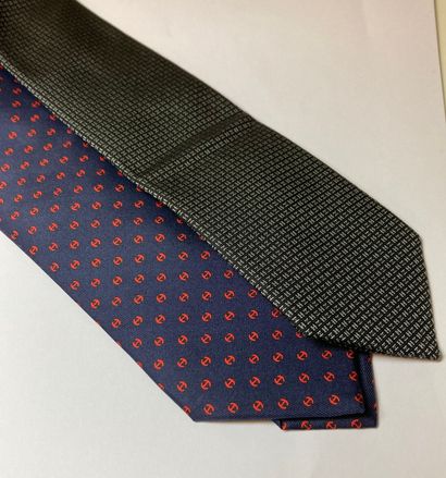 HERMES Paris
Lot de deux cravates comprenant...