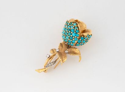 Yellow gold (750) lapel clip forming a rose,...
