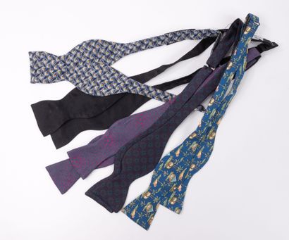 HERMES & Divers
Lot de 5 nœuds papillons...