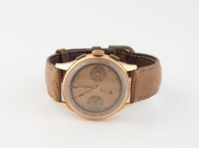 Men's chronograph wristwatch in yellow gold...