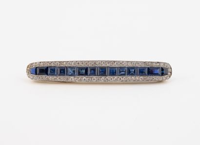 Barrette brooch in yellow gold (750) and...