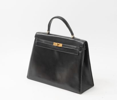 HERMES
Sac Kelly sellier 35 cm en veau box...