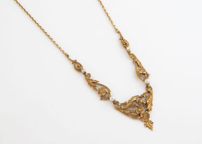 Yellow gold (750) forçat link necklace, centered...