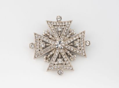Christian DIOR
Large openwork cross pendant...