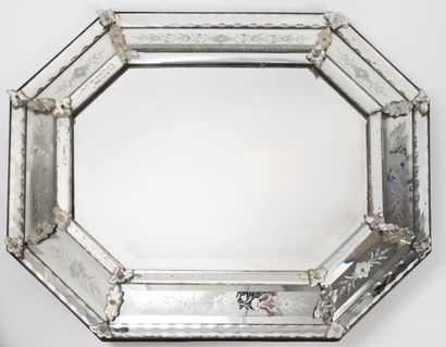 ITALY, 20th century
Venetian mirror, octagonal...