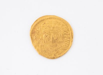 Maurice TIBERE (582-602)
Constantinople.
Solidus...