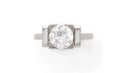 Beautiful platinum (850) ring centered on...