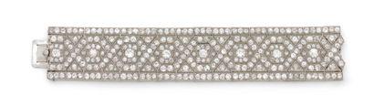 Elegant articulated ribbon bracelet in platinum...