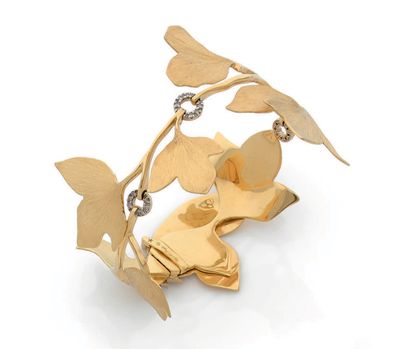 H. STERN
Articulated bracelet, Hera model,...