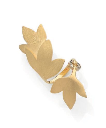 H. STERN
Hera model ring in yellow gold (750)...