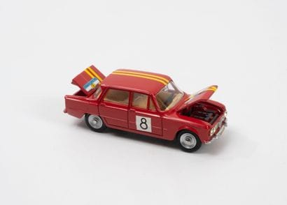 DINKY TOYS FRANCE
Alfa Romeo Giulia 1600...