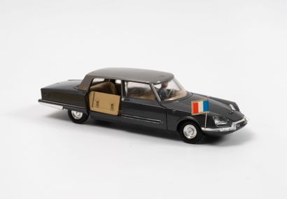 DINKY TOYS FRANCE
Citroën Présidentielle...