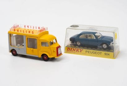 DINKY TOYS FRANCE
Lot including :
-Citroen...