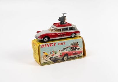 DINKY TOYS FRANCE
Citroën ID 19 Break RTL...