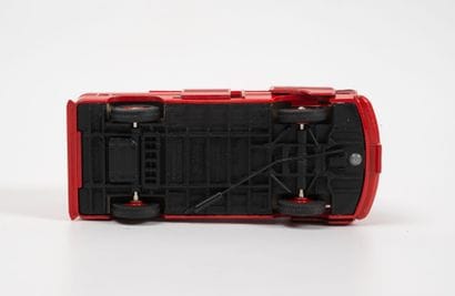 DINKY TOYS FRANCE
Peugeot J7 fire department...