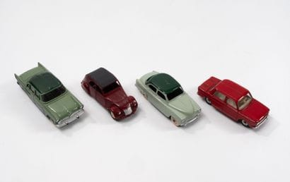 DINKY TOYS FRANCE
Lot including:
-Simca Vedette...