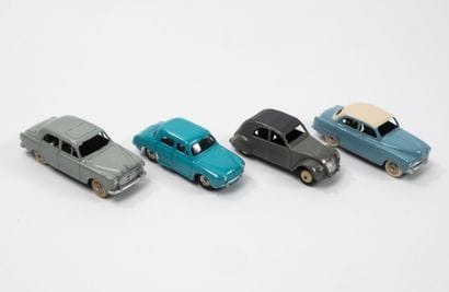 DINKY TOYS FRANCE
Lot including :
-Sedan...