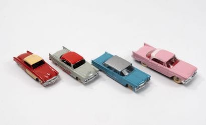 DINKY TOYS FRANCE
Lot including :
-Chrysler...