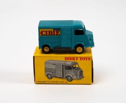 DINKY TOYS FRANCE
Truck Citroën 1200 Kg Cibié...