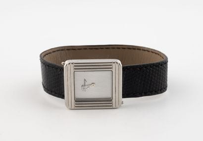POIRAY, My first
Ladies' wristwatch in steel.
Rectangular...
