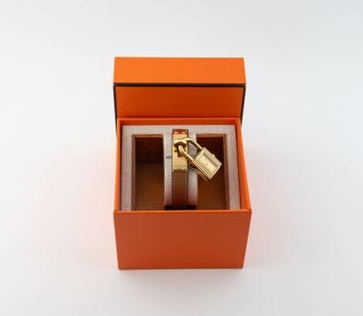 HERMES 
Ladies' wristwatch, Kelly model.
Padlock-shaped...