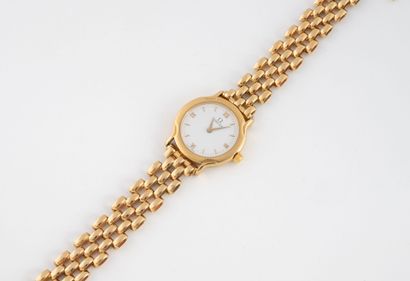 OMEGA
Ladies' wristwatch in yellow gold (750).
Round...